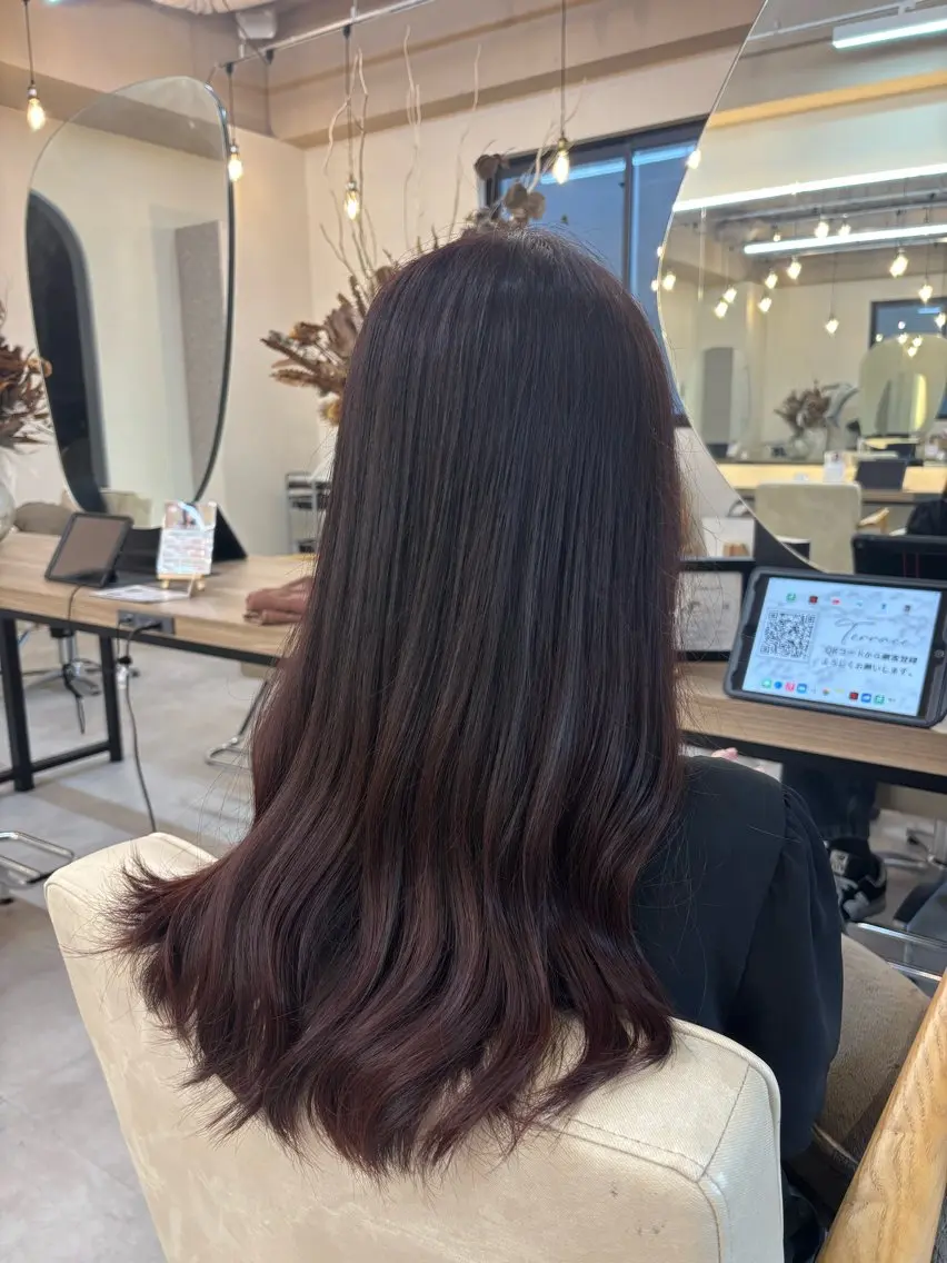 ロング カラー ブラウンカラー レッドカラー レッドブラウン レイヤー✂︎ぷつボブ 艶カラー🤍noaのヘアスタイル