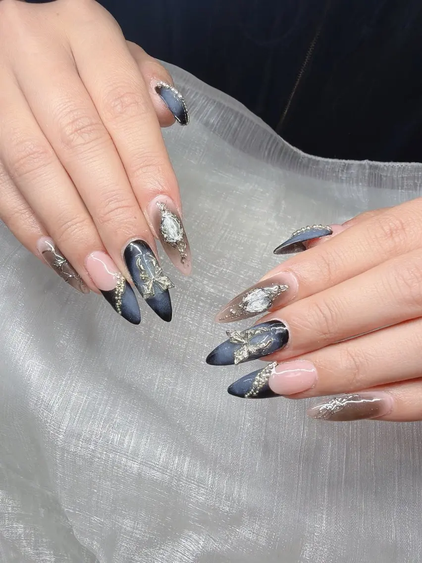 ネイル 長さ出し グラデーション 卒業式 キラキラネイル マグネットネイル ハンドネイル Lee Nailsのネイルデザイン