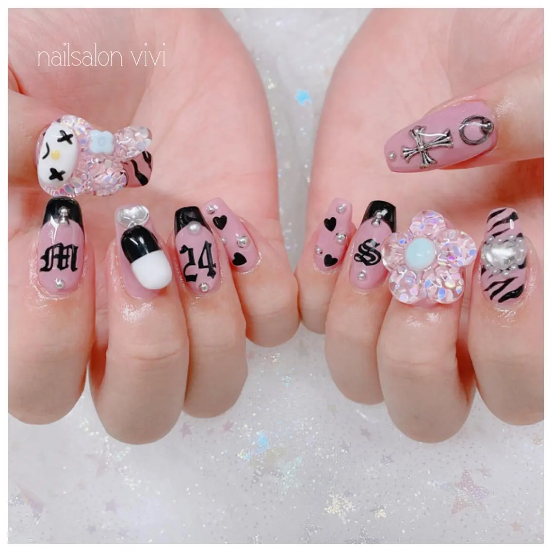 ネイル ＶＩＶＩ nailsalonのネイルデザイン