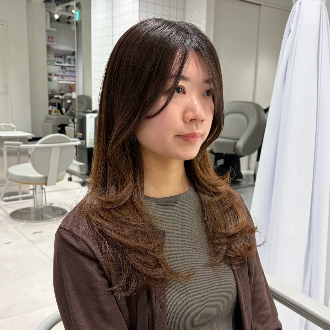 ロング ハイレイヤー レイヤーカット ロング レイヤー♡ショート 石川優奈のヘアスタイル