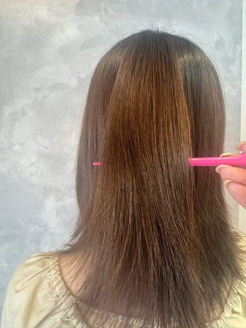 ミディアム カラー カット ヒヨシ ルナのヘアスタイル