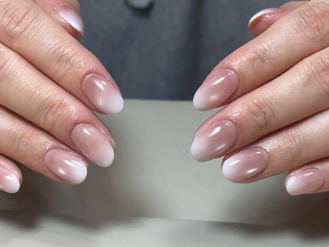 ネイル フレンチネイル ガーリー ガラスフレンチ 韓国ネイル ロングネイル ハンドネイル Venus nail チップ長さだし専門店のネイルデザイン