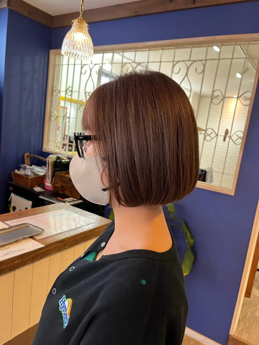 ショート カラー ベージュカラー オレンジ ヘアカラー 小片 百音のヘアスタイル