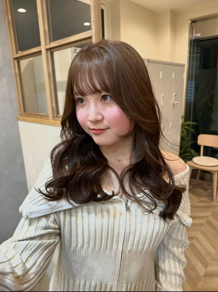 うる艶カラー➕生コラーゲントリートメント🎀の写真