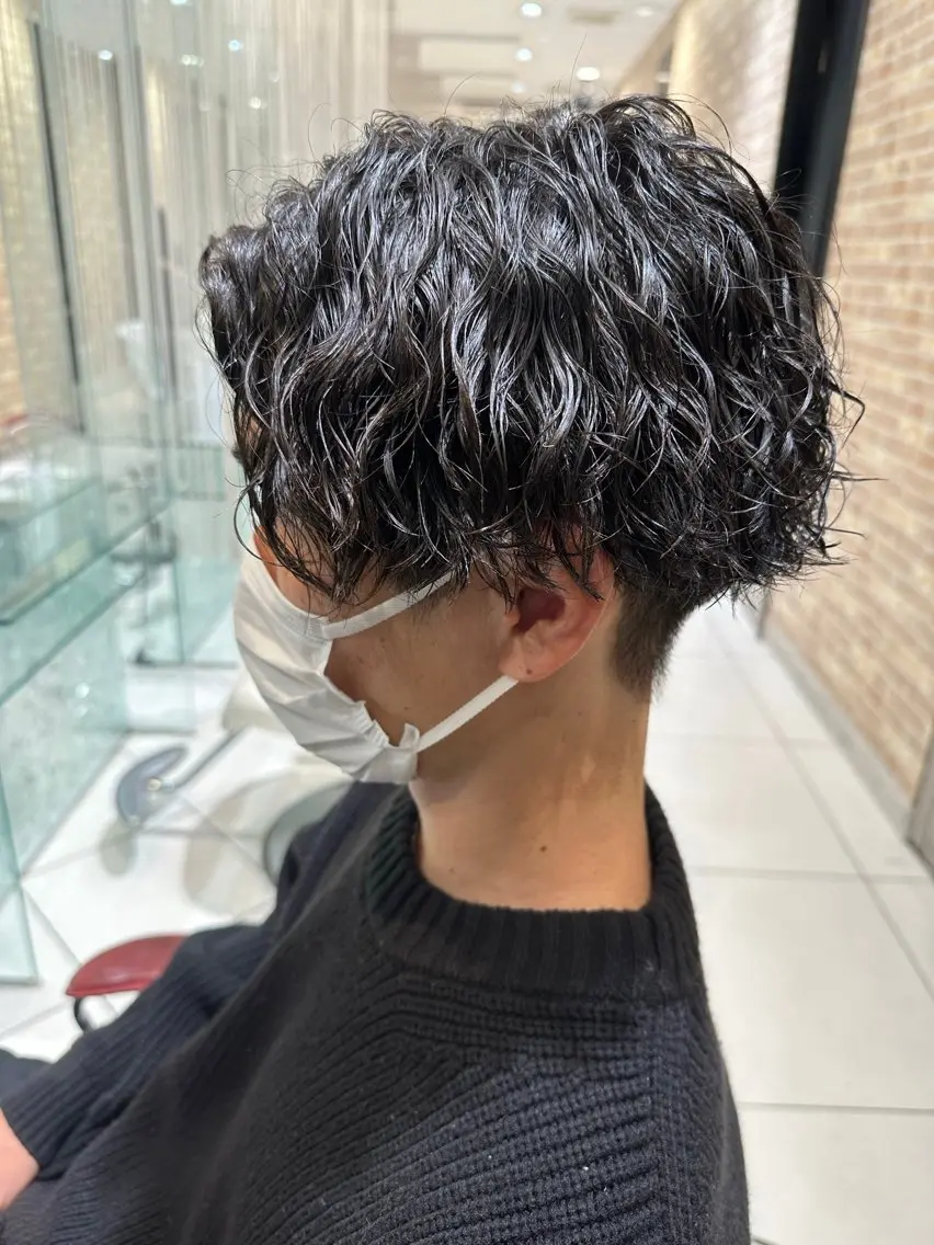 ショート パーマ メンズ メンズパーマ 波巻きパーマ 💈メンズ特化 美容師サキ💈のヘアスタイル
