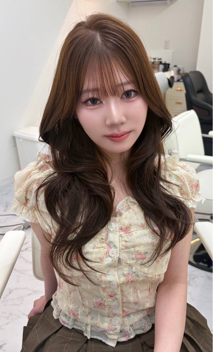 ロング カラー グレージュ 韓国風ヘア レイヤーカット ワンホンヘア カット ヘアカラー トリートメント 韓国ヘア/レイヤー Lily Wongのヘアスタイル