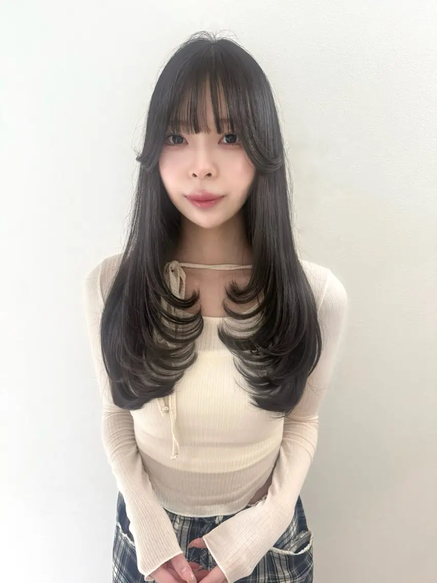 ロング カラー ブルーカラー 透明感カラー パープルカラー レイヤーカット トリートメント レイヤーカット🫧 🎀Tomoka🎀のヘアスタイル