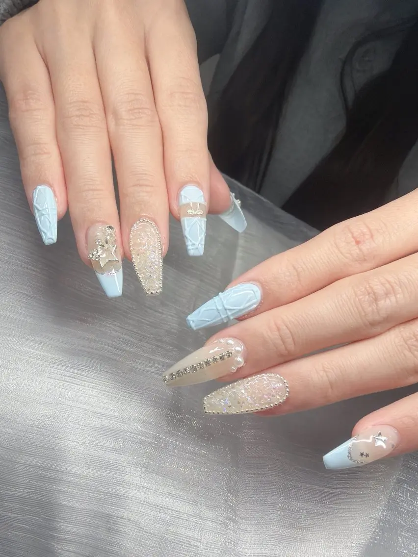 ネイル 長さ出し グラデーション 卒業式 キラキラネイル マグネットネイル ハンドネイル Lee Nailsのネイルデザイン
