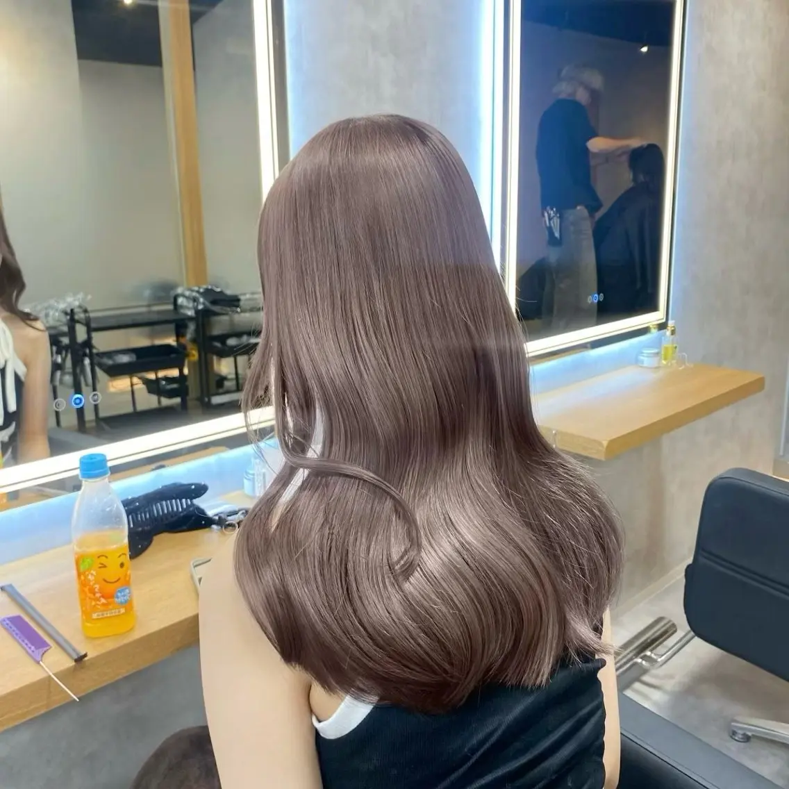 ロング カラー グレージュ モカグレージュ ヘアカラー トリートメント ヘッドスパ ヘアセット 淡色/ワンホンヘア 🤍MINORIのヘアスタイル