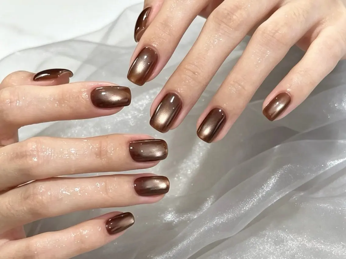 ネイル ブラウン フットネイル フレンチネイル グラデーション 氷ネイル・うるうるネイル ハンドネイル Mixx Nail_ Studioのネイルデザイン