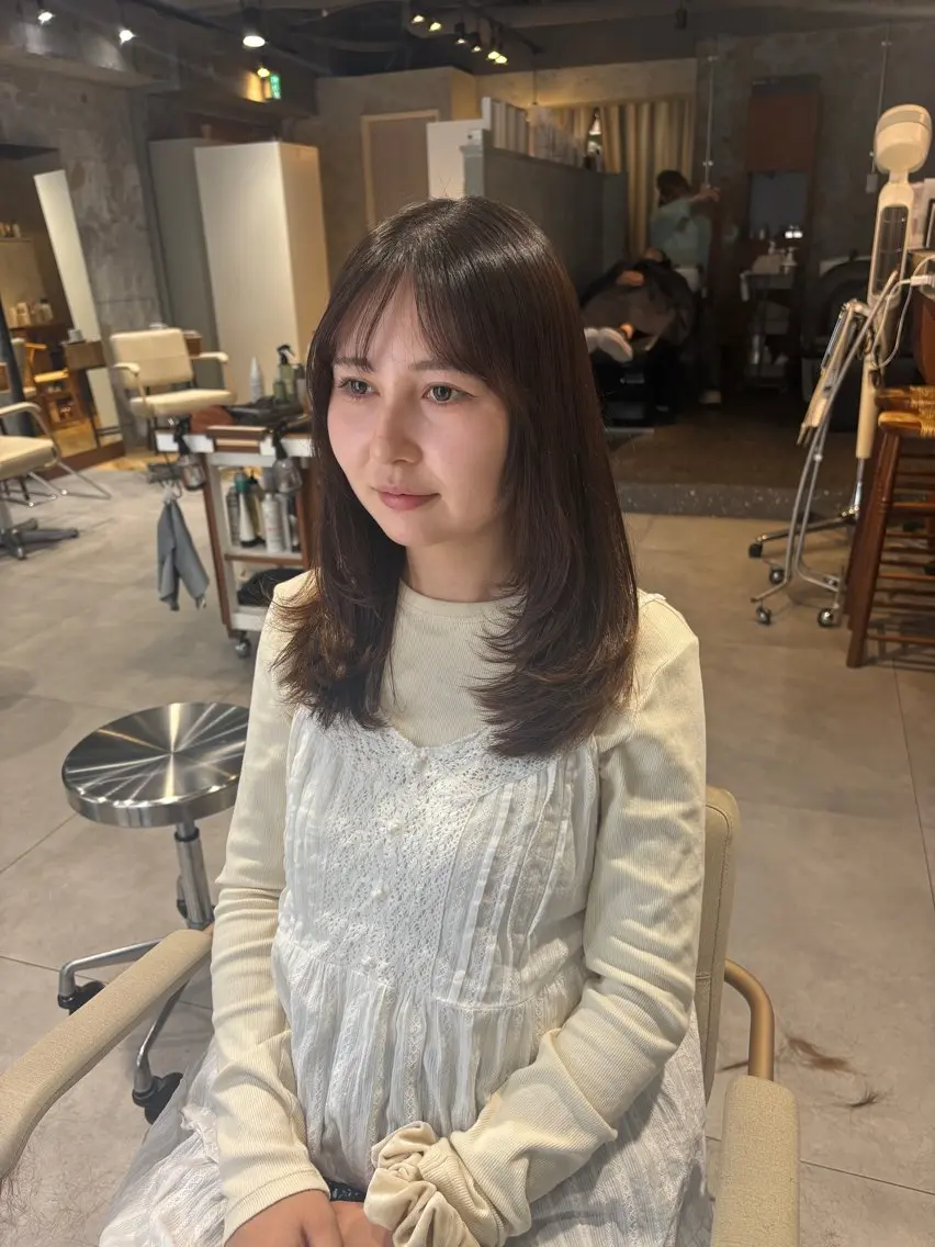 ミディアム レイヤーカット 縮毛矯正 カット 縮毛矯正 相宮 優羽のヘアスタイル