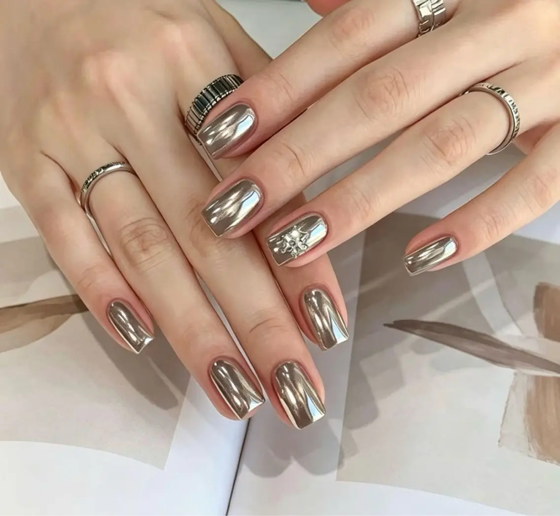 ネイル ハンドネイル Dione Nail きよみのネイルデザイン
