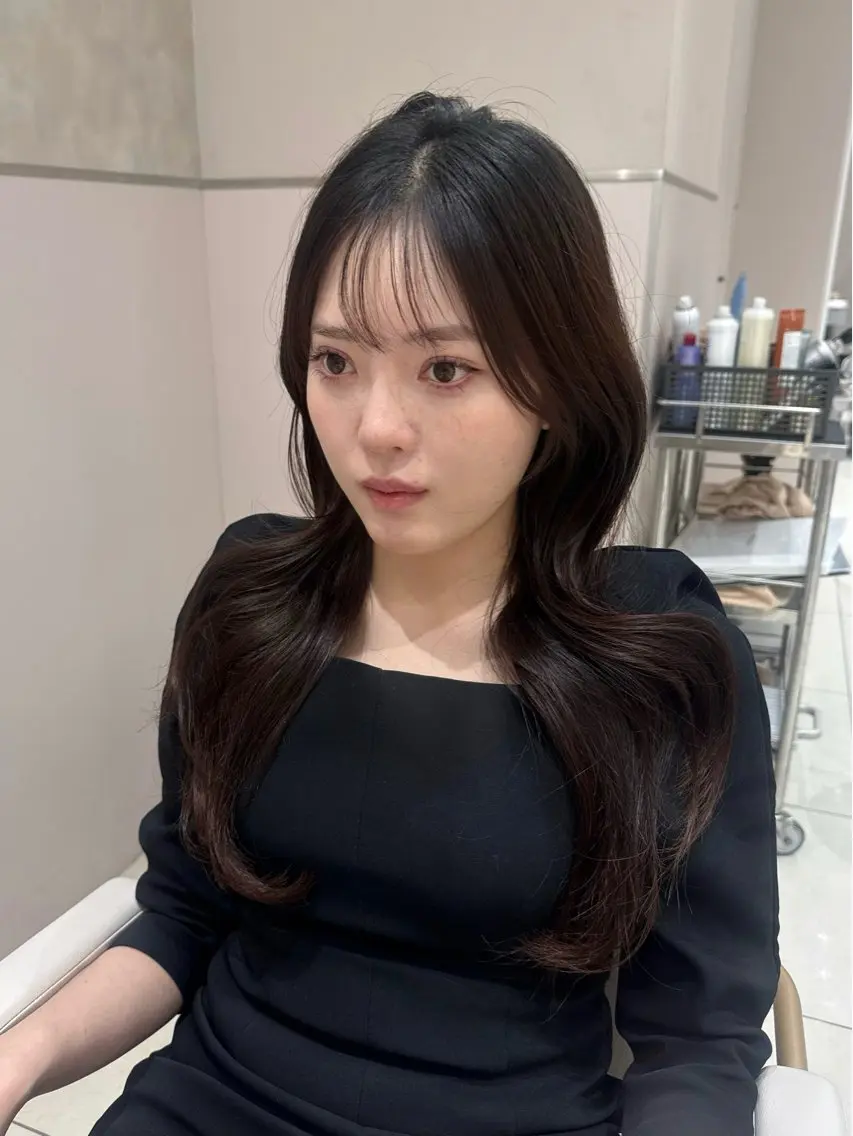 ロング レイヤーカット カット トリートメント 透明感カラー/ 縮毛矯正/三浦優心のヘアスタイル