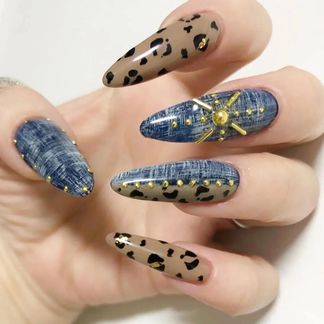 ネイル ハンドネイル JOLIESSE Ayumiのネイルデザイン