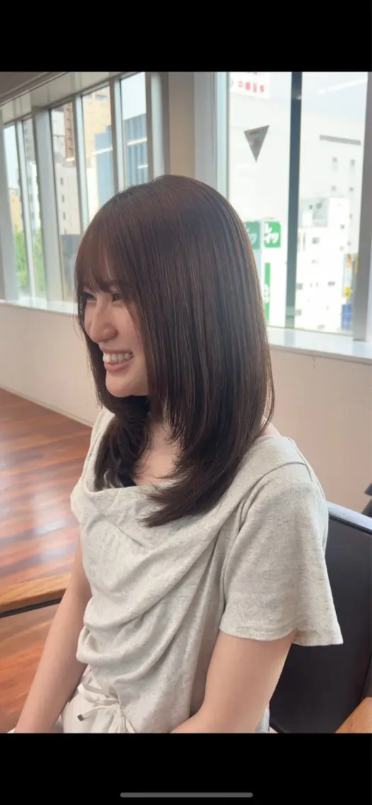 セミロング レイヤーカット 大西 涼のヘアスタイル