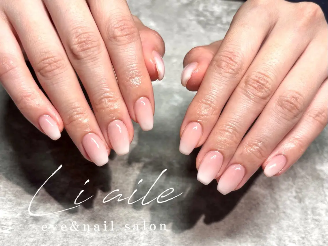 🌸オフ込み🌸グラデーションネイル💅(フィルイン)の写真