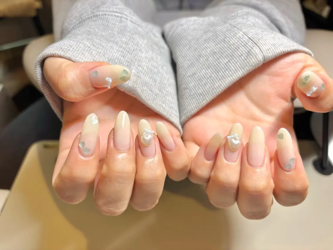 ネイル シンプルネイル ハンドネイル Sakura Hのネイルデザイン