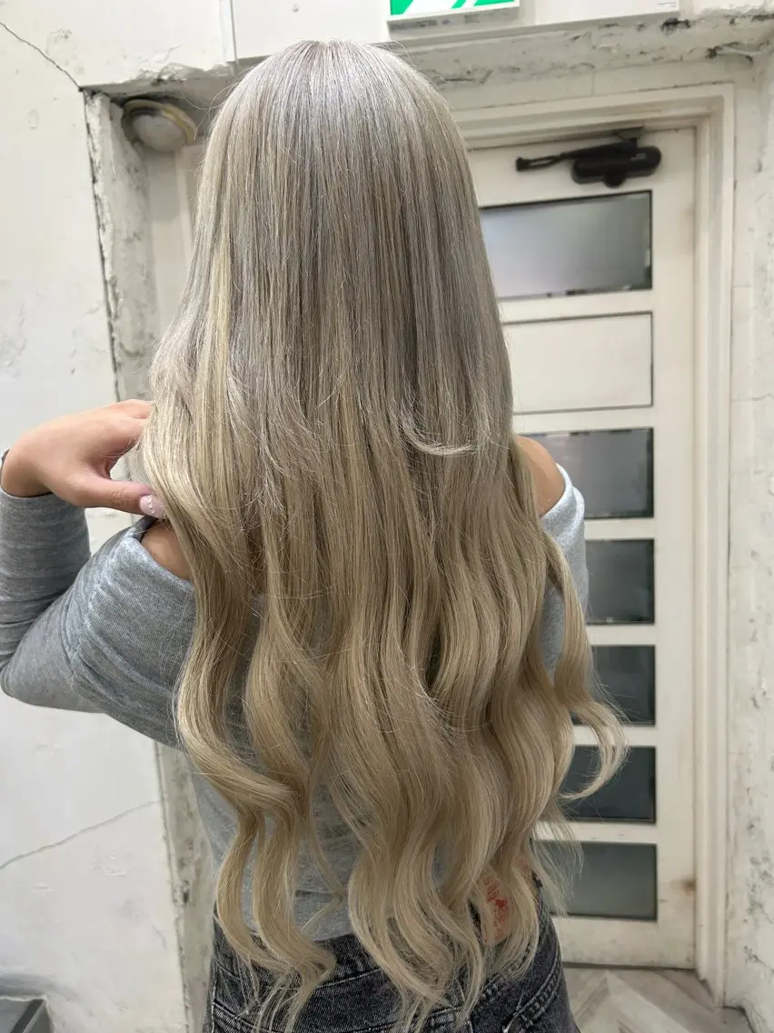 ロング カラー シールエクステ ダブルカラー ハイトーンカラー エクステ ヘアカラー エクステ レイヤー/エクステ alpha下妻のヘアスタイル