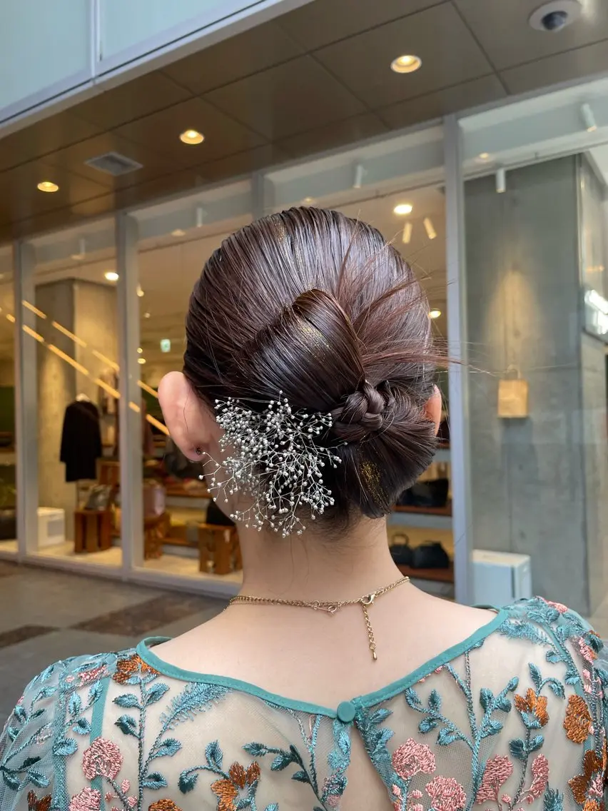 ロング 堀 綾花のヘアスタイル