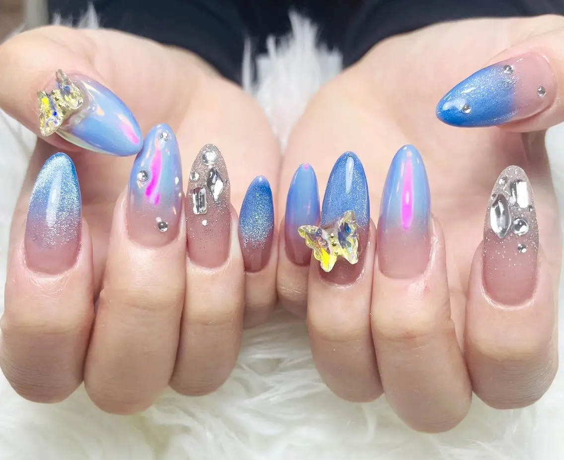 ネイル Elegant beautyルイのネイルデザイン