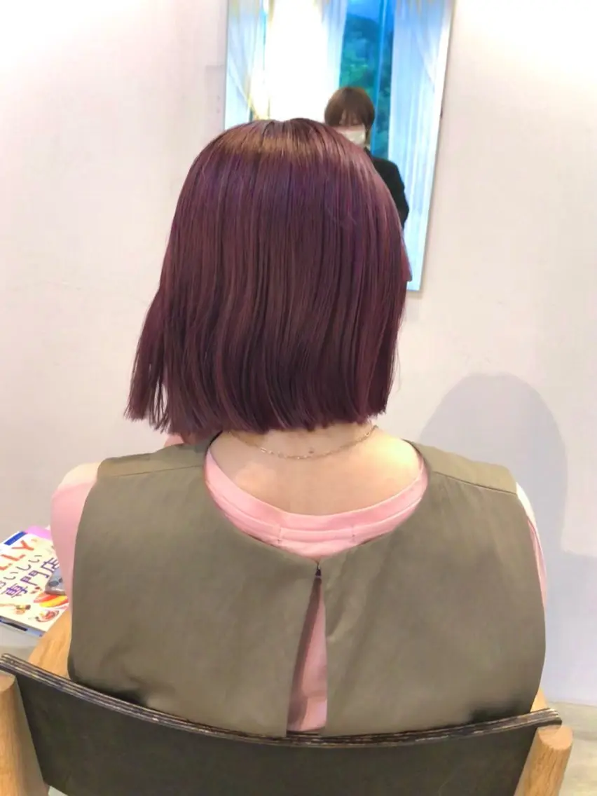 ショート カラー ピンクカラー 竹内 絢香のヘアスタイル