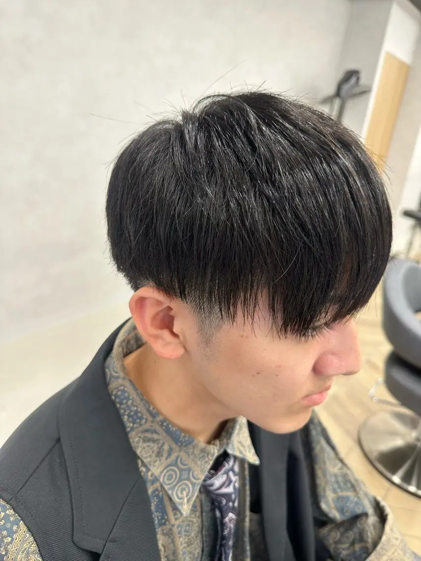 ショート パーマ メンズ フェードカット メンズパーマ 波巻きパーマ 縮毛矯正 スパイラルパーマ カット 縮毛矯正 トリートメント 💈メンズ特化 美容師サキ💈のヘアスタイル