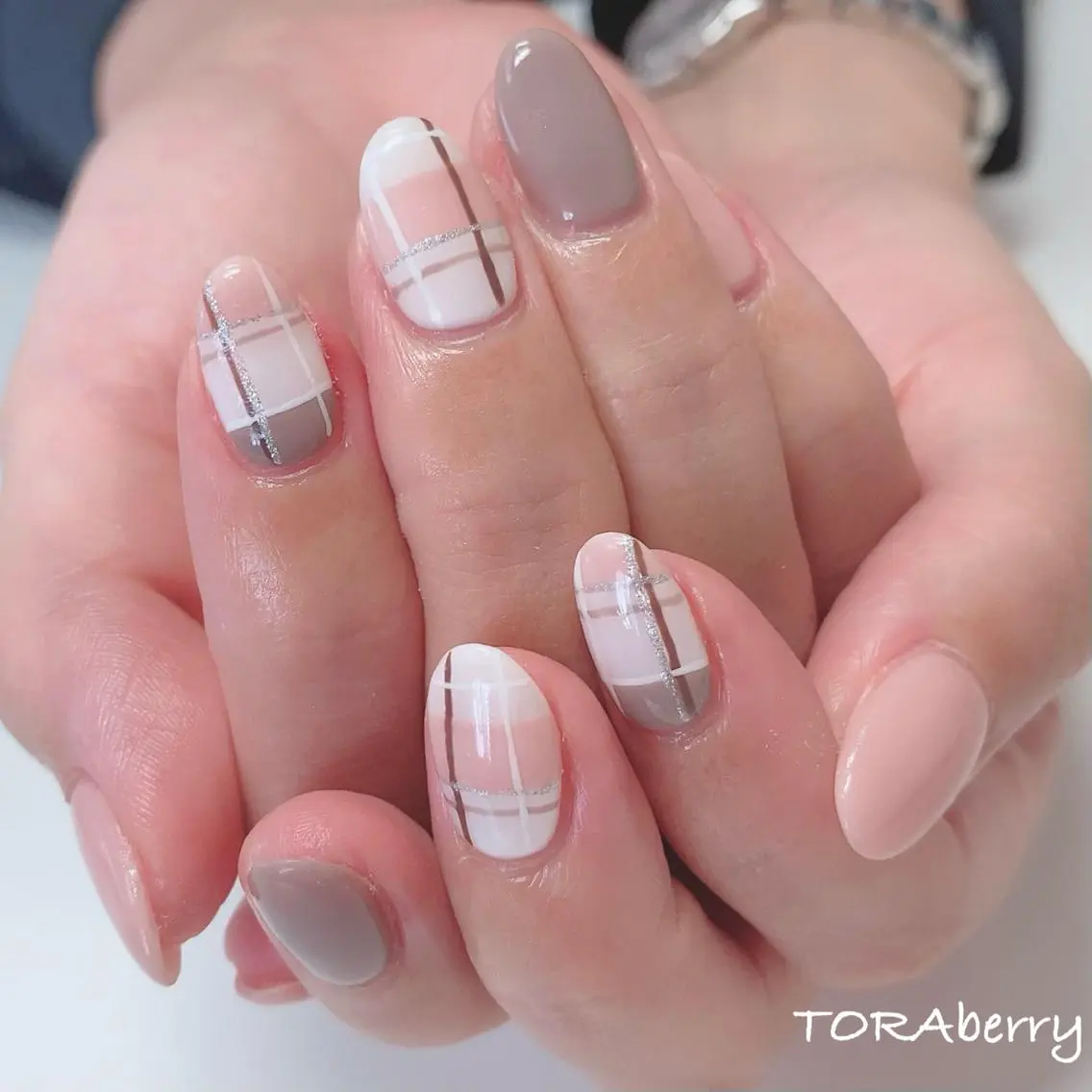 ネイル ネイリスト なつみのネイルデザイン