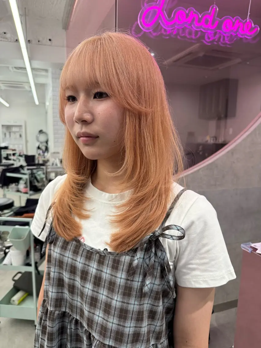 セミロング カット 中野 光瑠のヘアスタイル