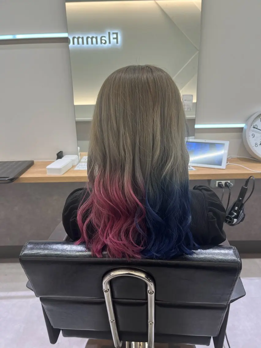 ロング 狐カラー ハイライト レイヤーカット トリートメント カット ヘアカラー トリートメント 五月女 和樹のヘアスタイル