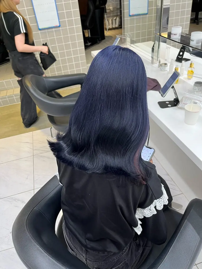 セミロング ヘアカラー トリートメント ヘッドスパ ヘアセット 寒色/ベージュヘア ブリーチありMiOのヘアスタイル
