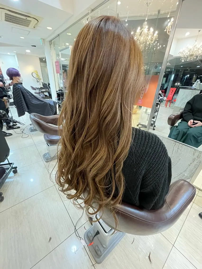 ロング カラー ベージュカラー ブリーチ ダブルカラー グレージュ ハイトーンカラー カット ヘアカラー トリートメント ダブルカラー/ 髪質改善💎安藤のヘアスタイル