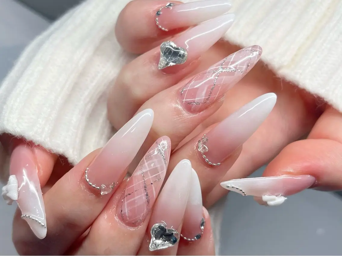 ネイル 成人式 フラッシュネイル フットネイル ジェルネイル 卒業式 mione_ou nail salonのネイルデザイン