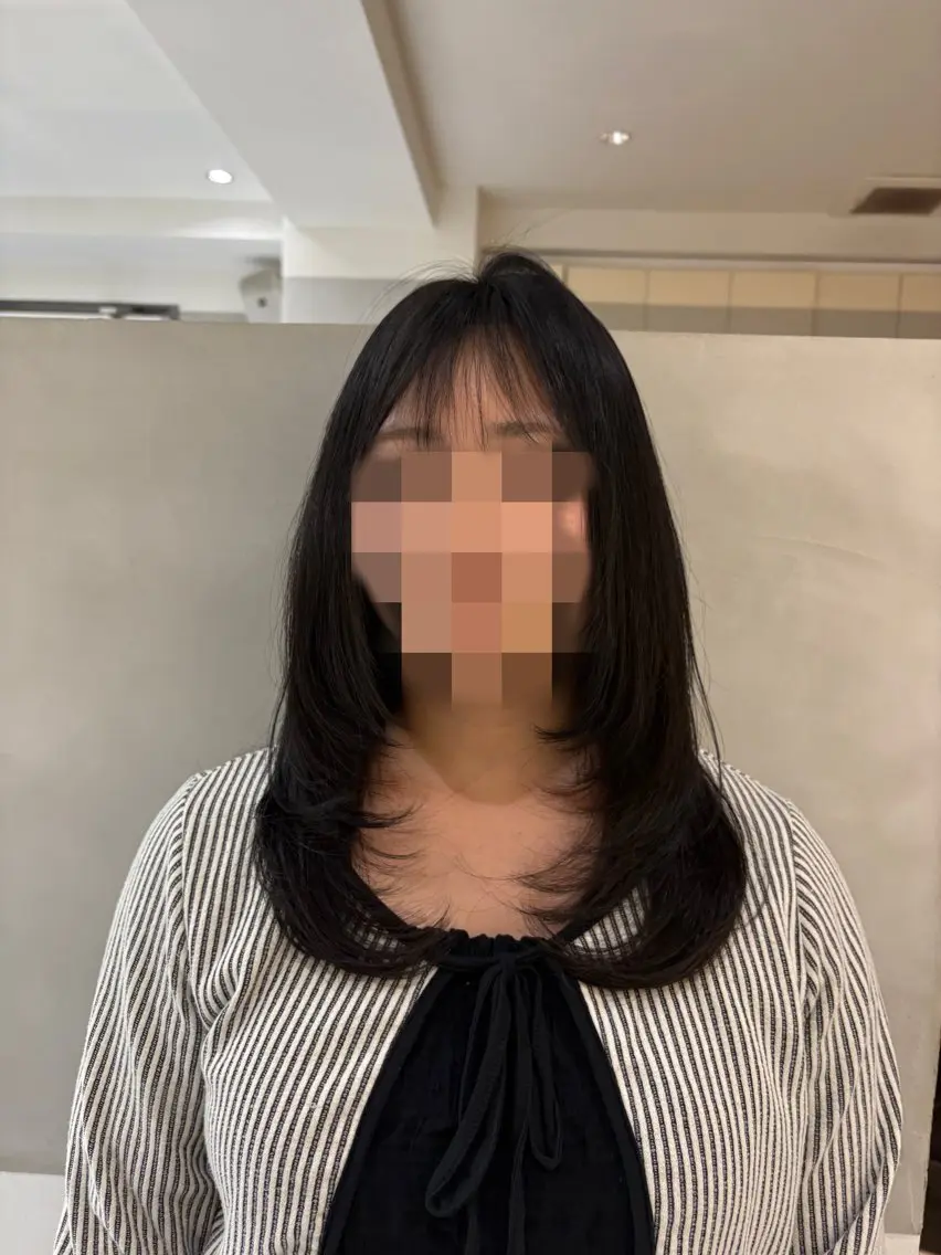 セミロング 似合わせレイヤー 🩶アヤラのヘアスタイル