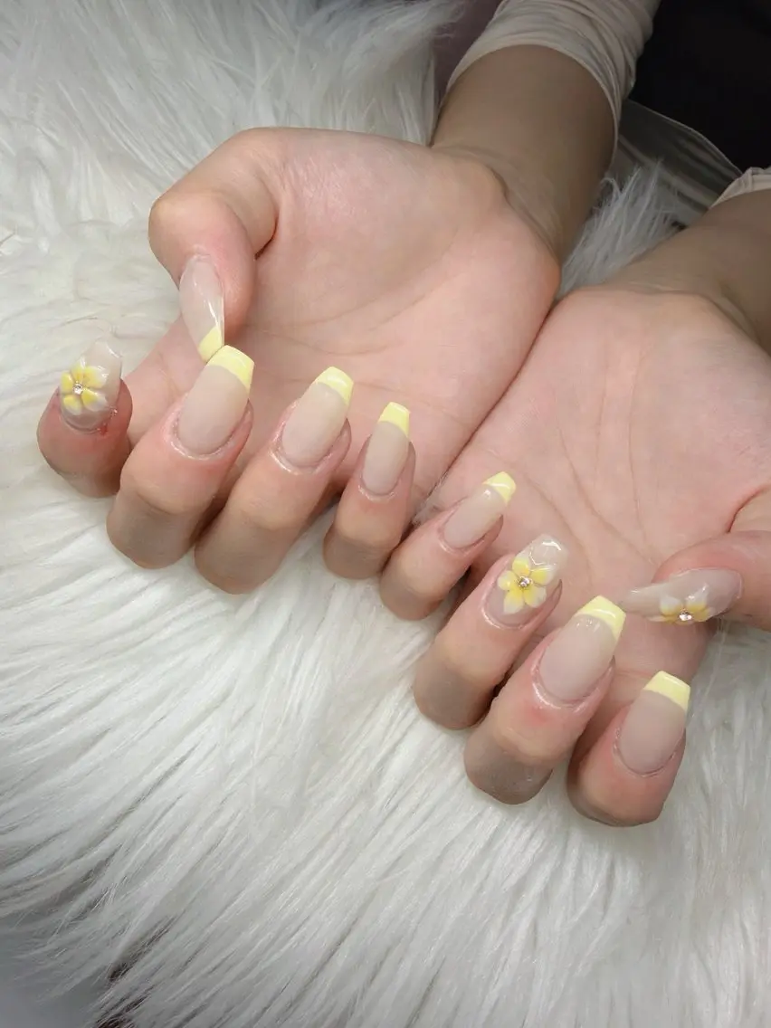 ネイル Lee Nailsのネイルデザイン