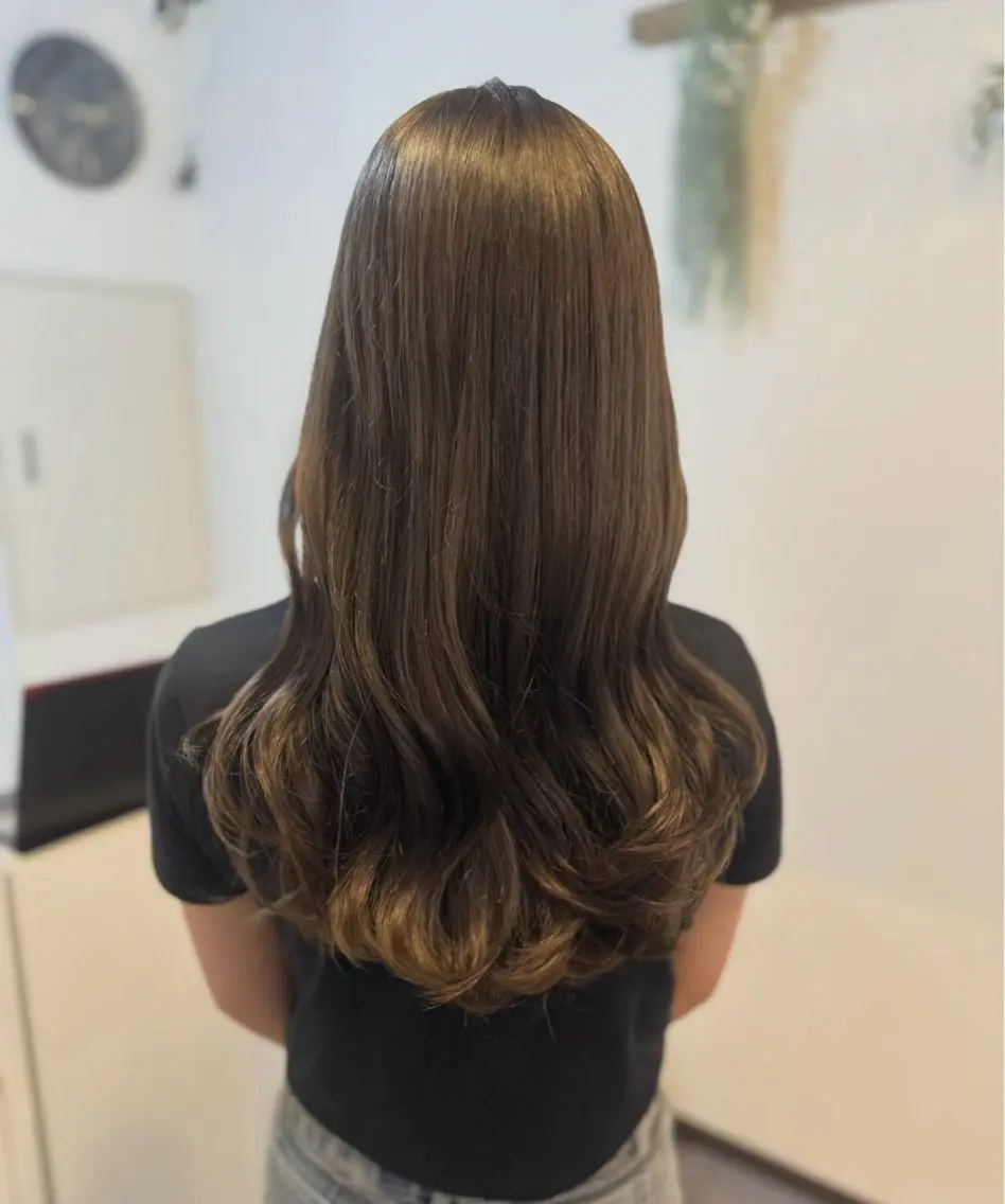 ロング カラー グレージュ オリーブグレージュ オリーブグレー ヘアカラー Sherry/R 三川町　木村祐里奈のヘアスタイル