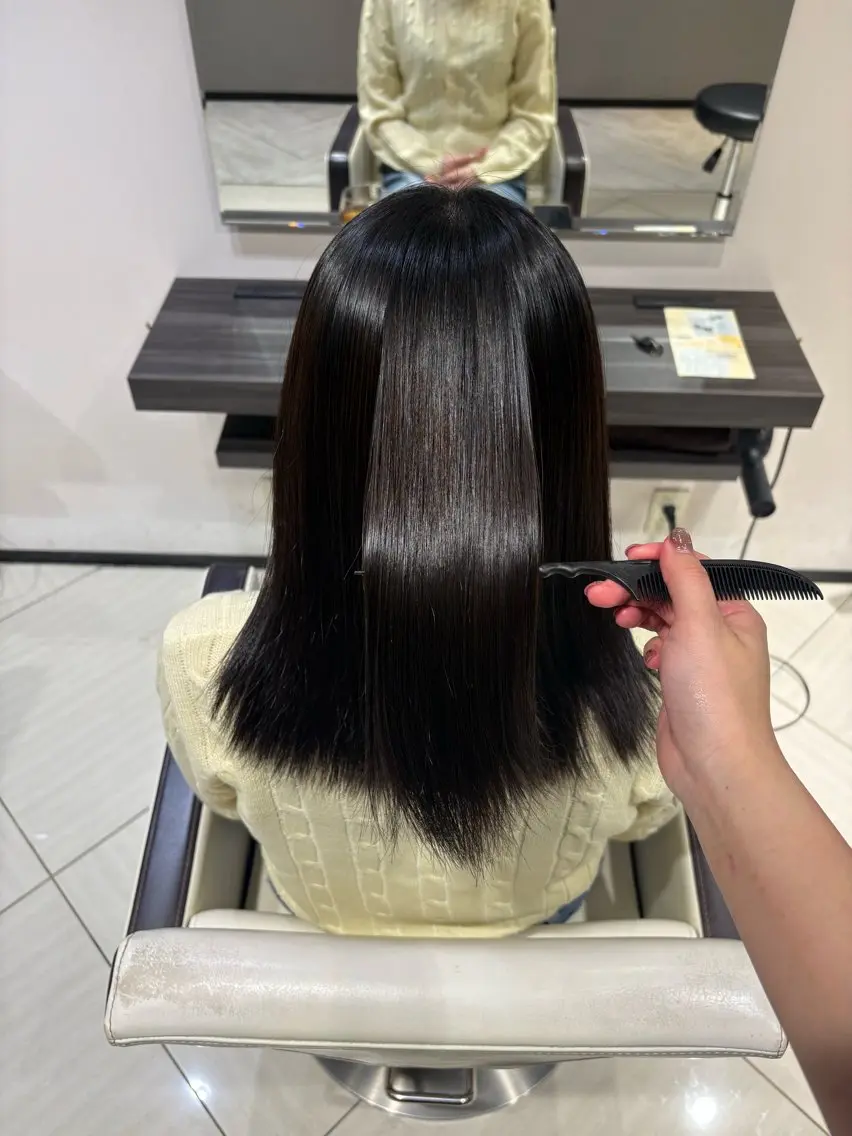 セミロング パーマ 縮毛矯正 誰もが憧れる艶髪✨ /アレンジヘア🎀のヘアスタイル
