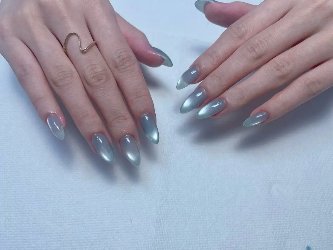 ネイル 成人式 フラッシュネイル フットネイル ジェルネイル 卒業式 ハンドネイル 心斎橋Mione nail salonのネイルデザイン