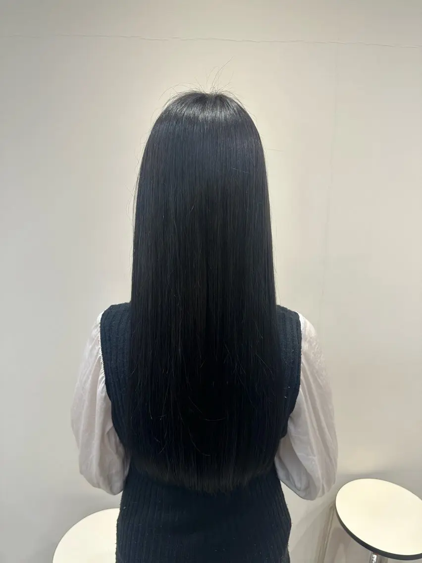 ヘアカラー HINA カラー縮毛矯正⋆.✩のヘアスタイル