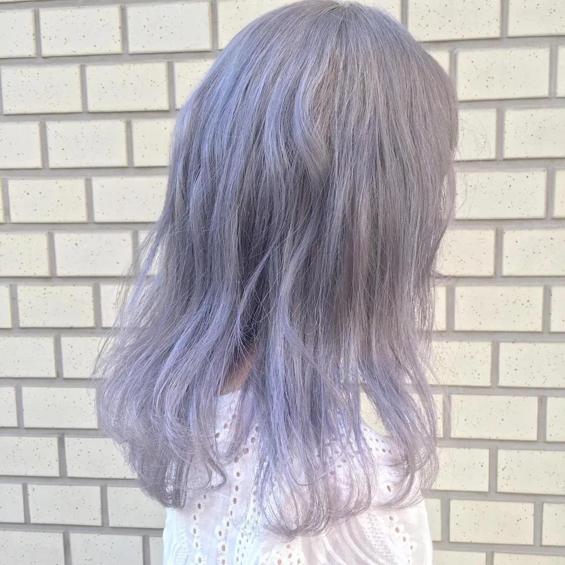 セミロング カラー パーマ ヘアアレンジ ブリーチ ラベンダーカラー ハイトーン特化🤍 浦住のヘアスタイル