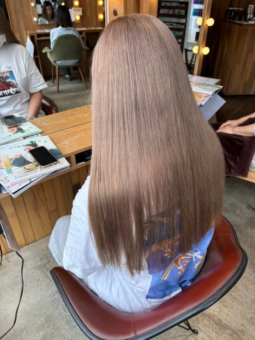 ロング カット ヘアカラー TAKAHASHI REIKAのヘアスタイル