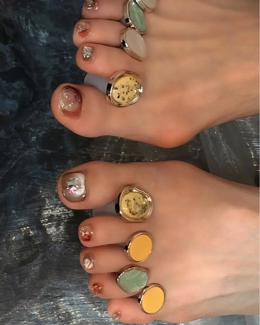 ネイル ニュアンスネイル フットネイル rii .eye/nailのマツエク・マツパデザイン