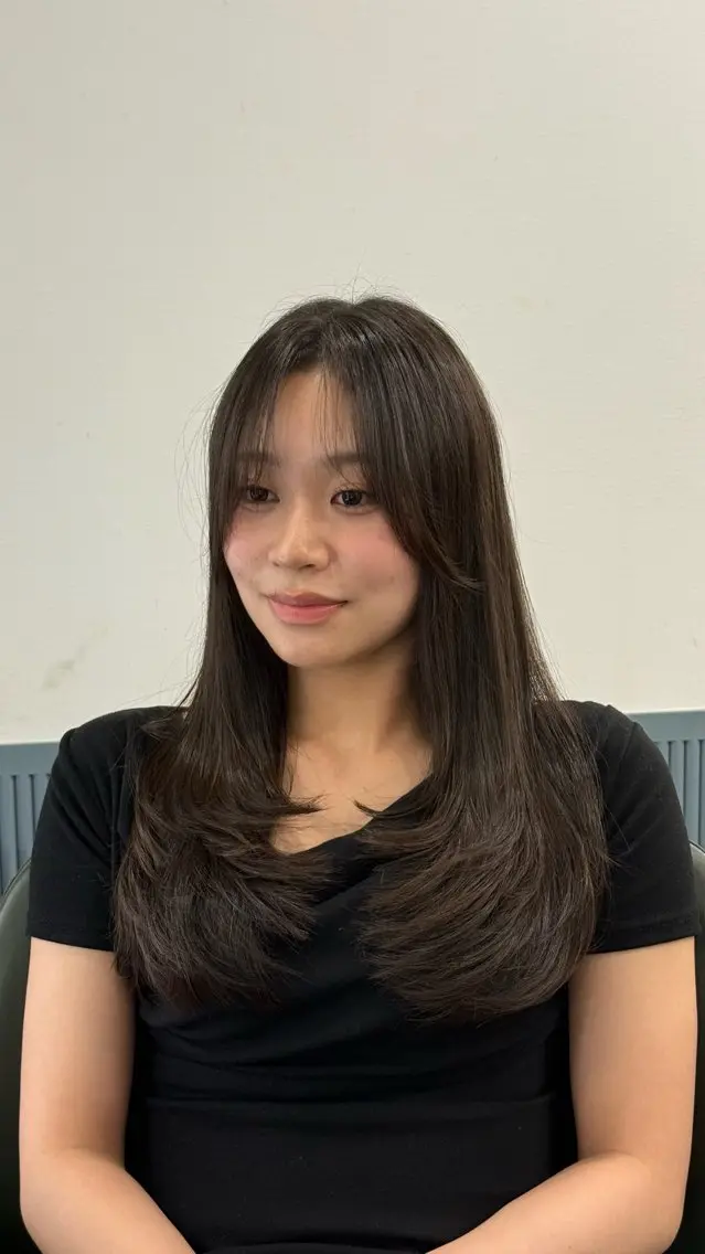 顔まわりカット+透明感カラー+トリートメントの写真