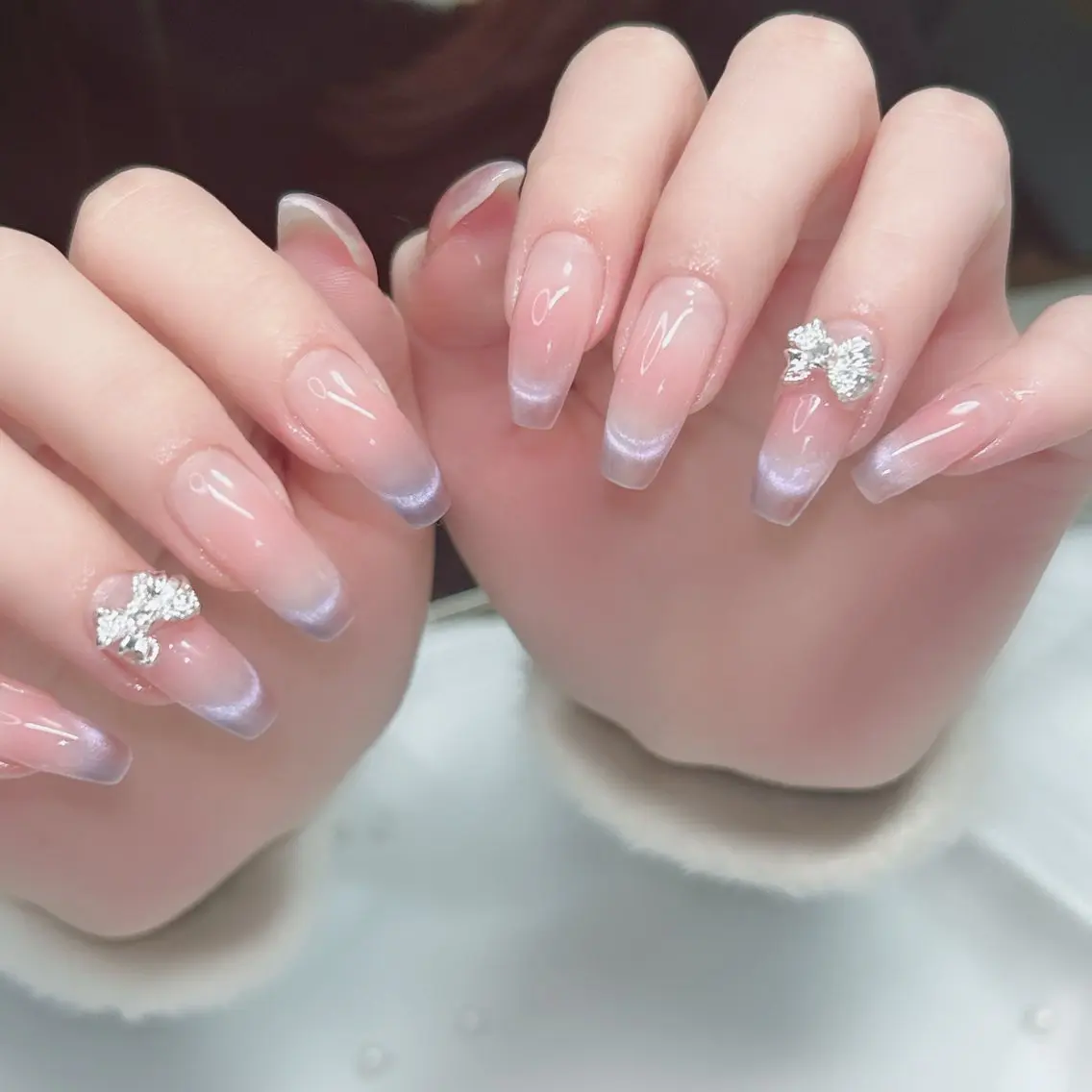 ネイル オーロラネイル ミラーネイル オフィスネイル ワンカラーネイル シンプルネイル ハンドネイル Cute Tips nailのネイルデザイン