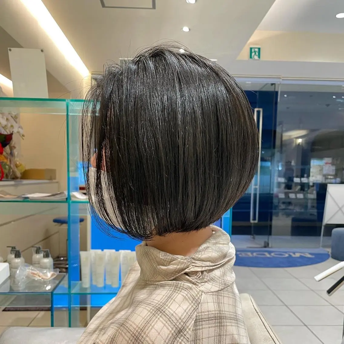ショート カット MODEks eau 佐藤優志のヘアスタイル