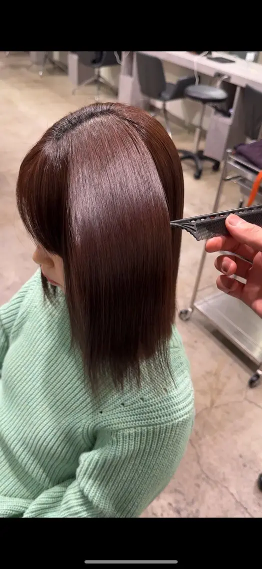 セミロング 縮毛矯正 髪の年齢悩み解消/ 白髪と癖毛 松本雄光のヘアスタイル