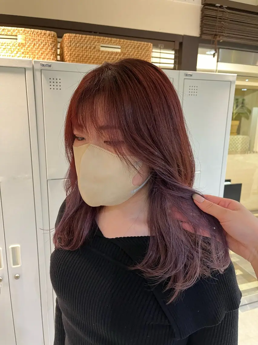 ミディアム カラー インナーカラー 安来柚乃 ヤスキユノのヘアスタイル