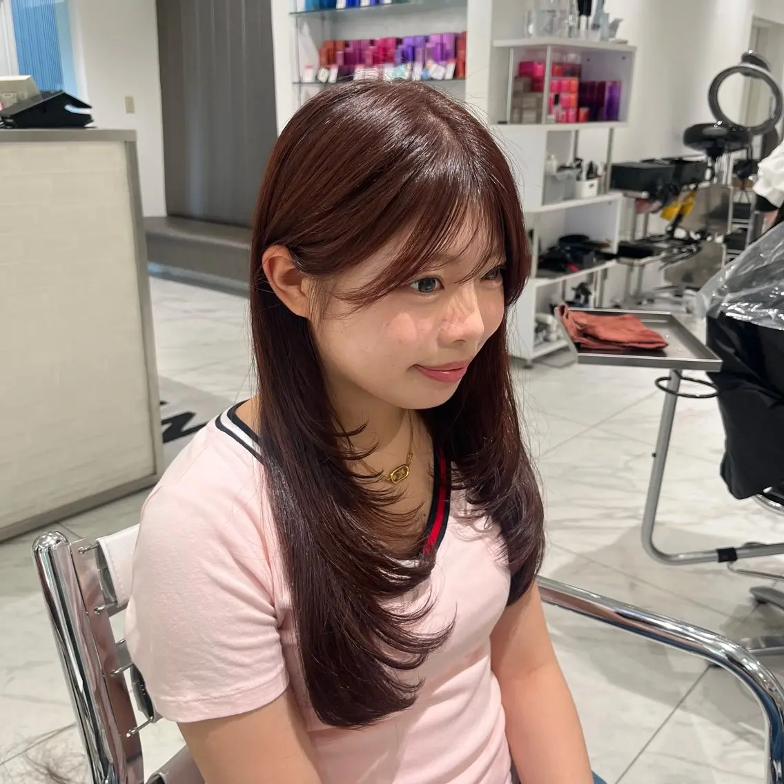 ロング カラー ブラウンカラー ピンクカラー ピンクブラウン 顔まわりレイヤー 顔周りカット カット ヘアカラー トリートメント 橋本 七海のヘアスタイル