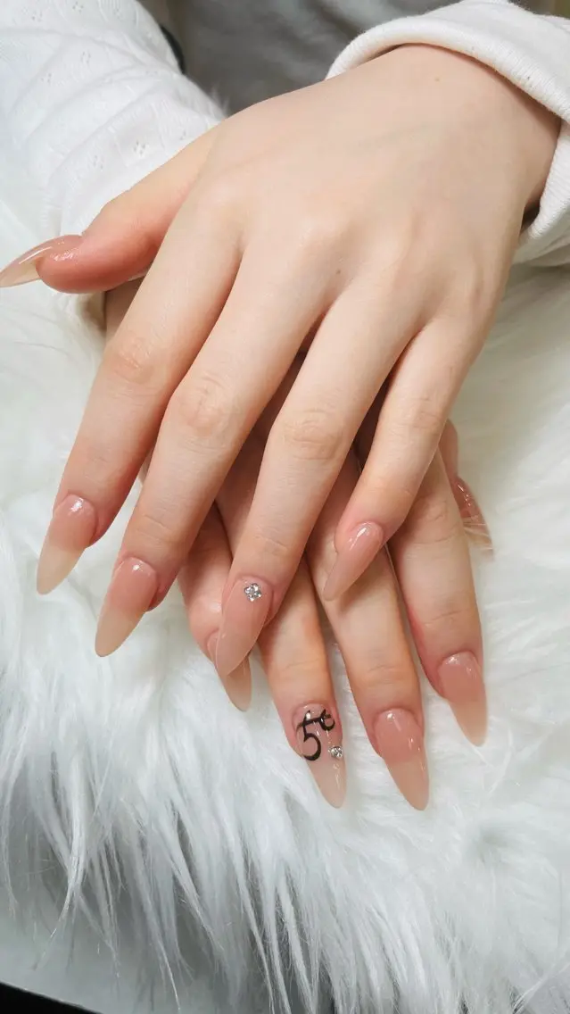 ネイル SARIMIA 💅💅のネイルデザイン