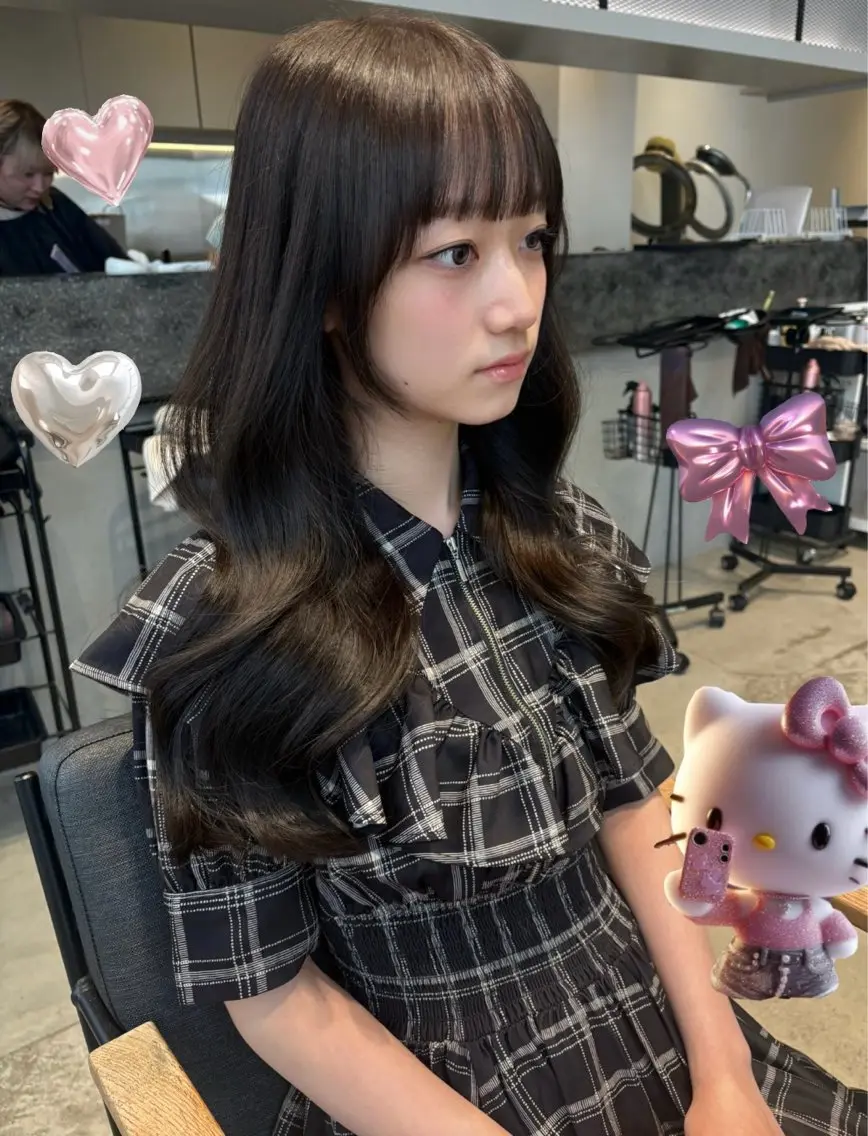 ミディアム カラー カット ヘアカラー トリートメント ♡tomo♡ 岐阜レイヤーカットのヘアスタイル