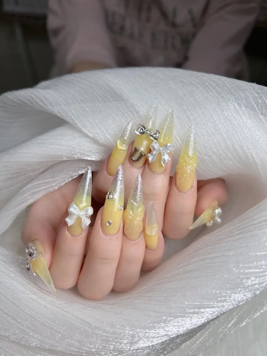 ネイル ハンドネイル Swan Nail Salonのネイルデザイン